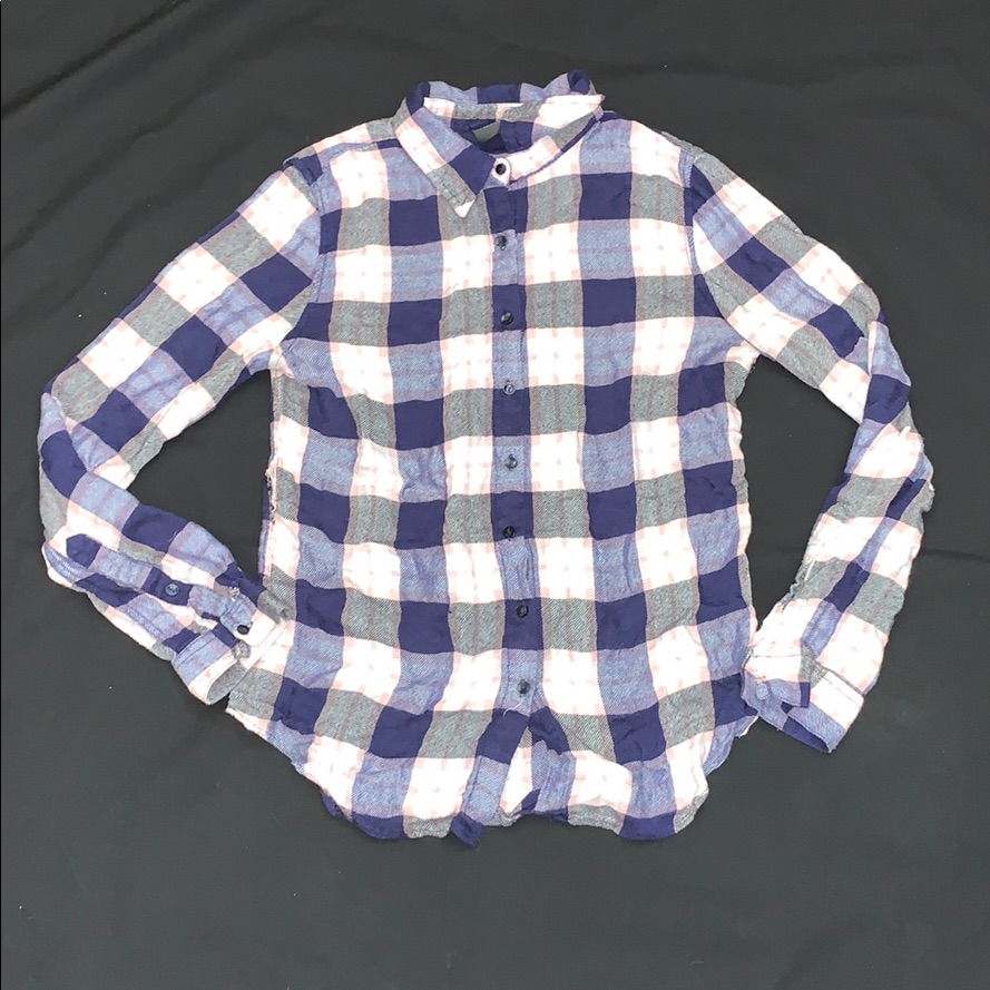 Women’s Button Down Small